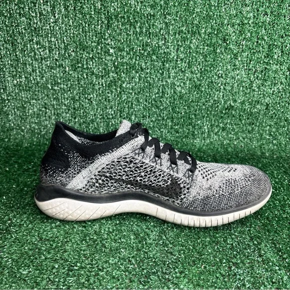 Nike Free RN Flyknit 2018 Women's Size 8.5 Running Shoes Black White Oreo